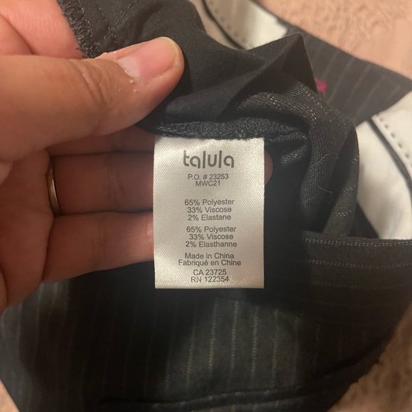 Talula (from Aritzia) pants size 6 - Picture 5 of 7